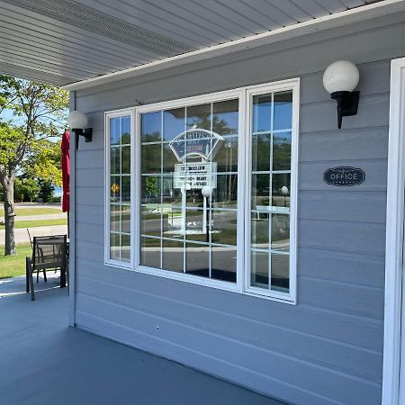 Lighthouse View Motel Mackinaw City Exteriör bild